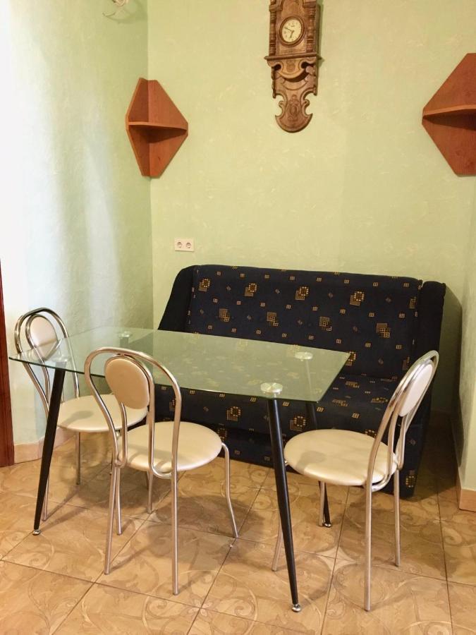 Svobody, Apartments Near The Opera 리비프 외부 사진